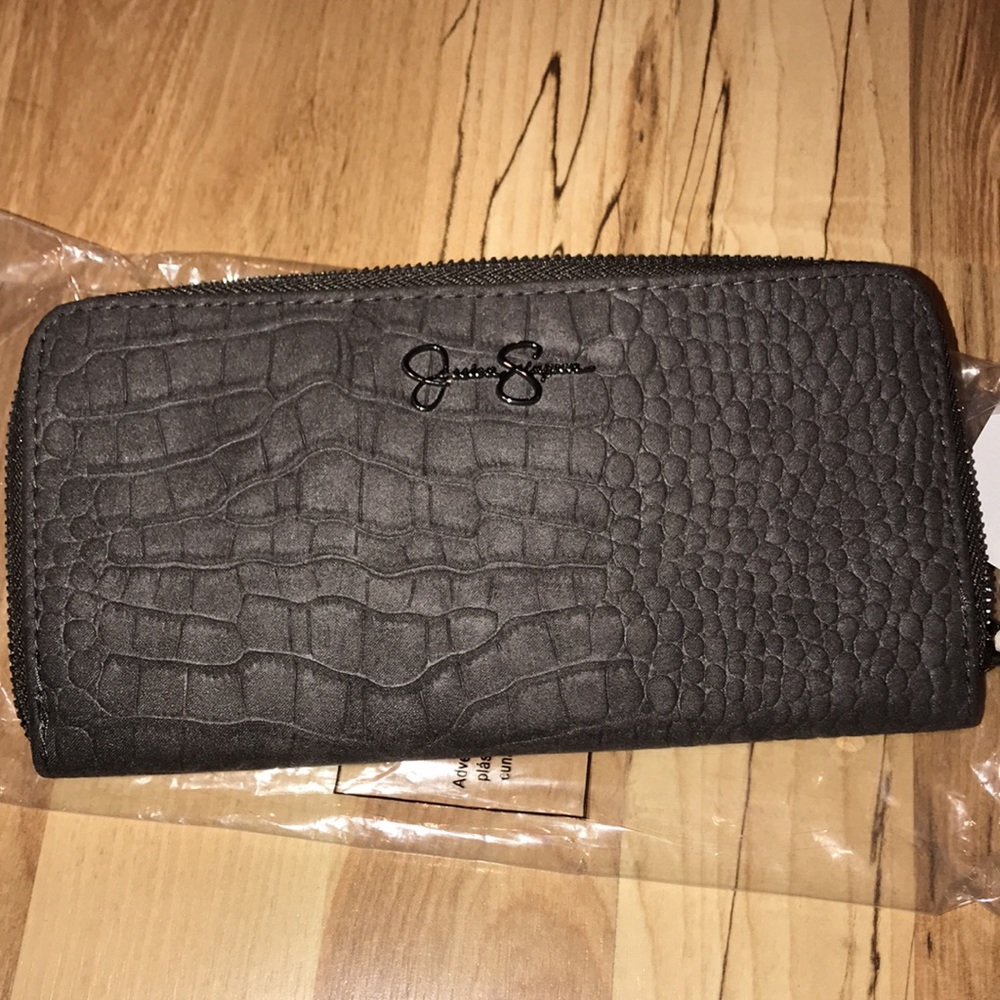 BRAND NEW Jessica Simpson zipper wallet with tags